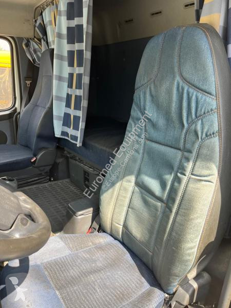 Tracteur Volvo 440