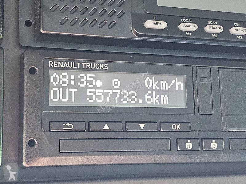 جرار Renault T 460