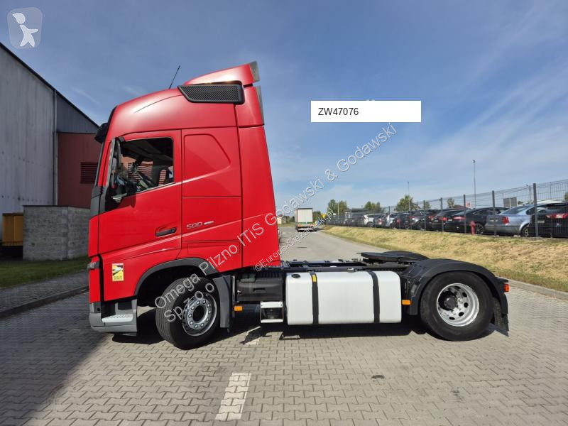Cap tractor Volvo FH500