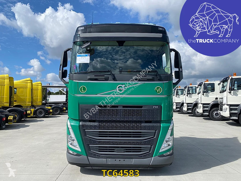 جرار Volvo 500