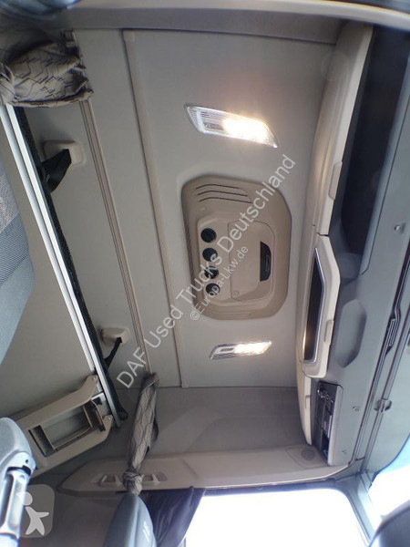جرار DAF XG  FT 4X2