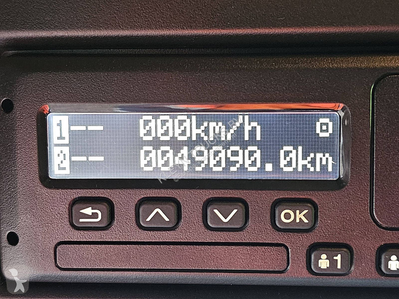 جرار Scania 6X4 HMF 2320 K6