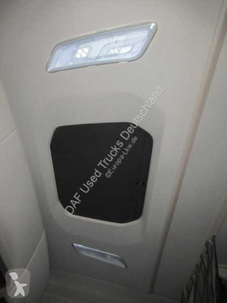 جرار DAF XG  FT 4X2