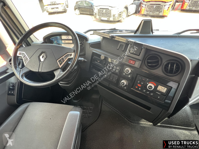 جرار Renault