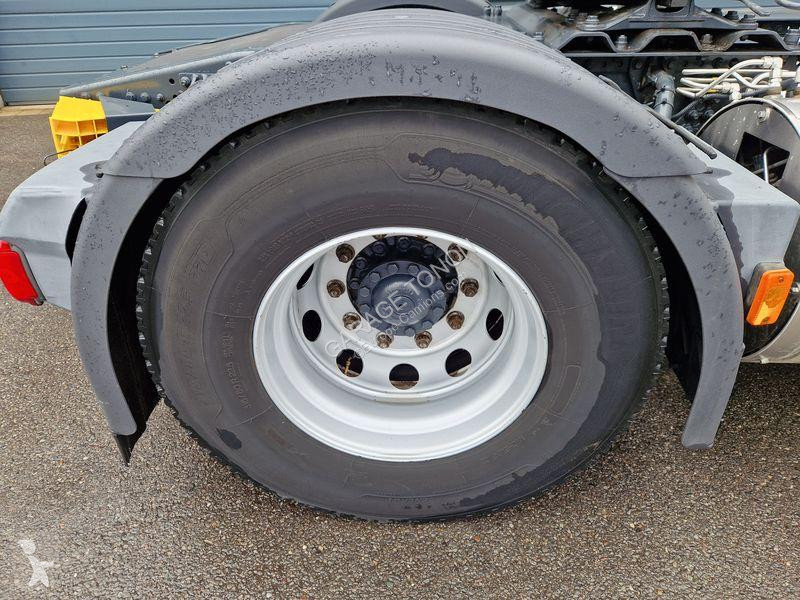 جرار Iveco NP460 GNL / INTARDER