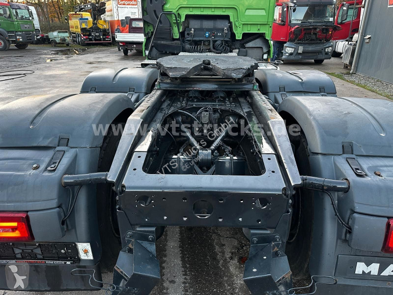 جرار MAN 26.580 6x4 BLS