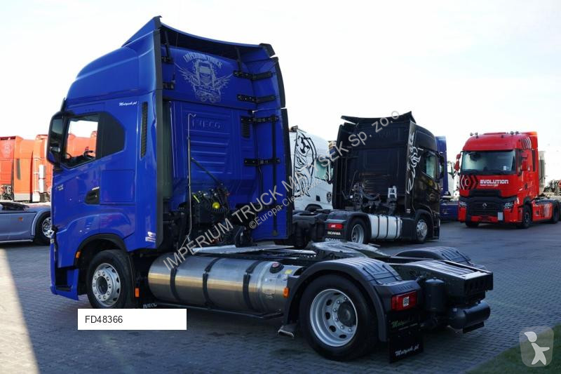 Влекач Iveco S-Way 460