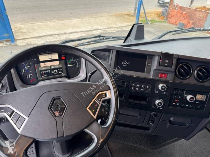 جرار Renault