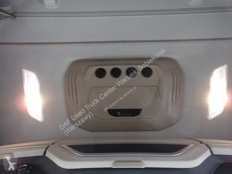 Tahač DAF XG  FT 4X2