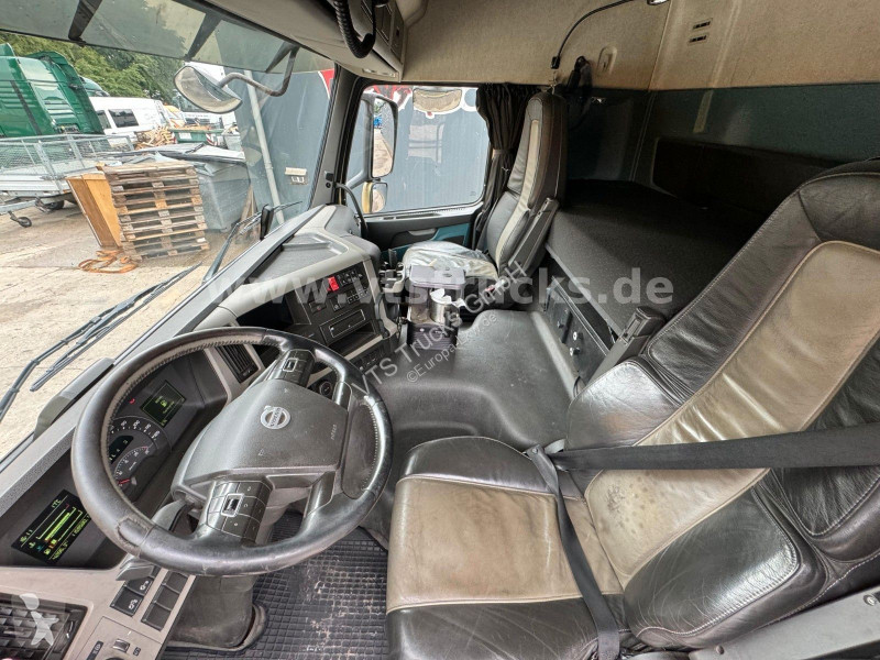 جرار Volvo 420 6x2 Lenk-/Lift, Vollluftfederung