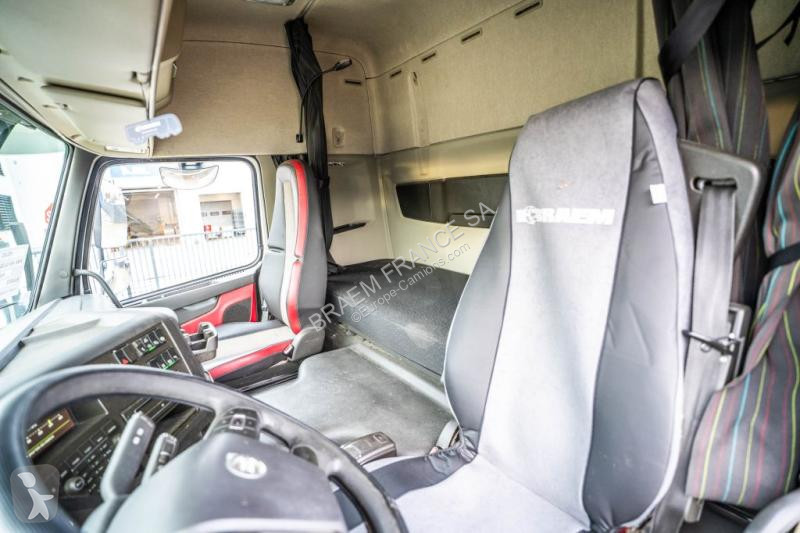 جرار Volvo 460 GLOB + HYDR