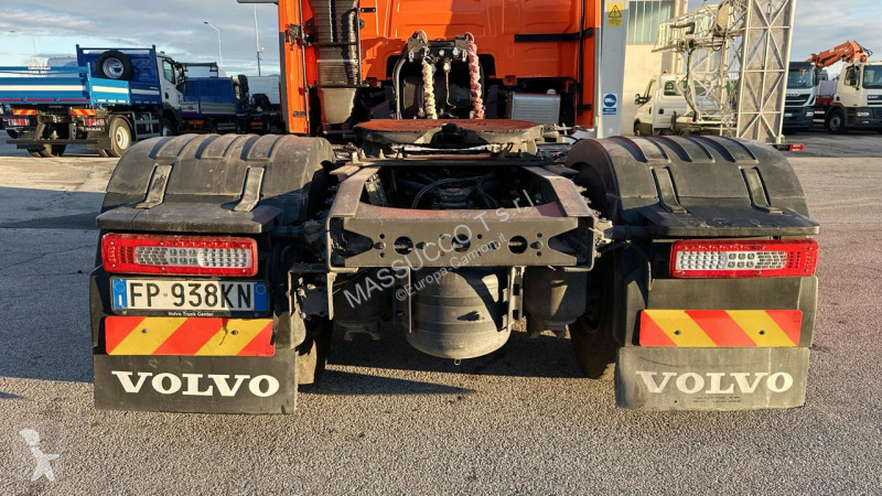 جرار Volvo 42T 4x2