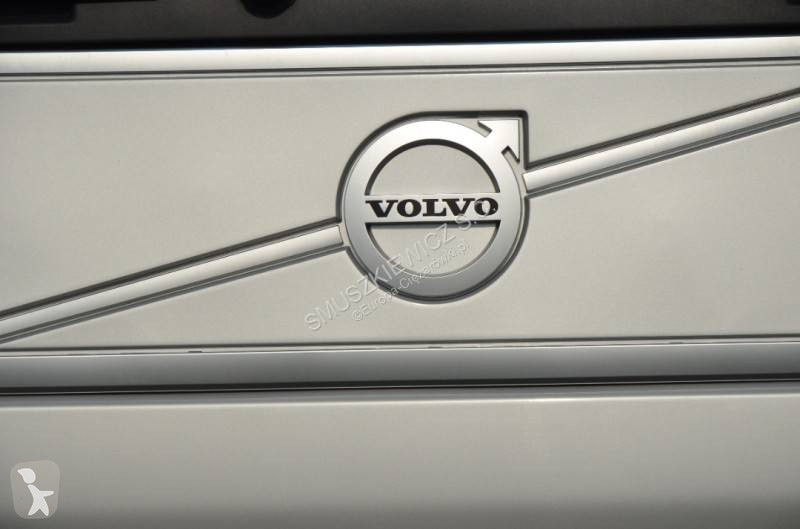 جرار Volvo
