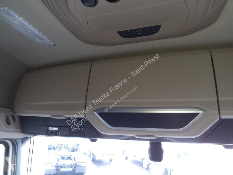 جرار DAF 530 FT 4X2
