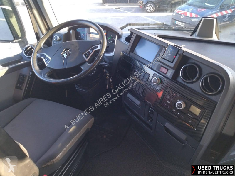 جرار Renault