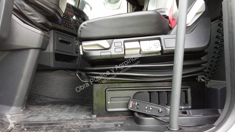 جرار Renault 480 T4X2 E6