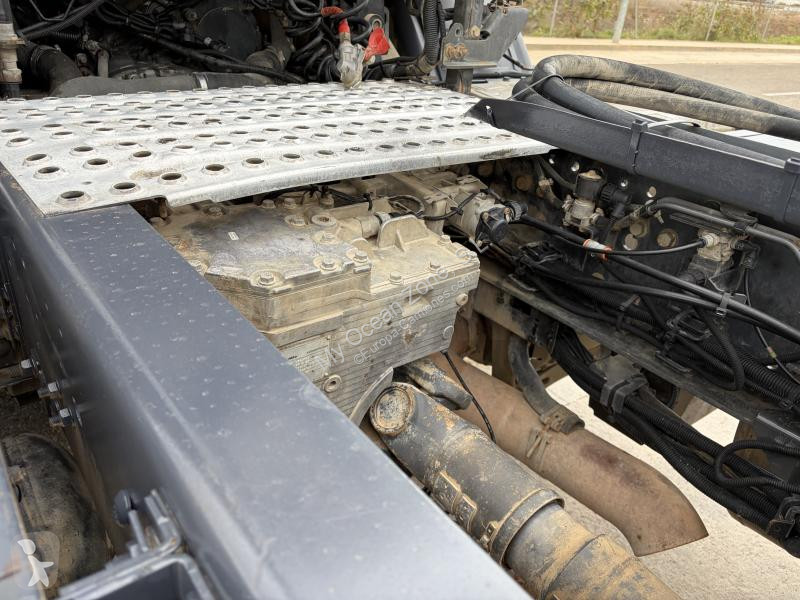 Renault 410 DXI Lander tractor unit
