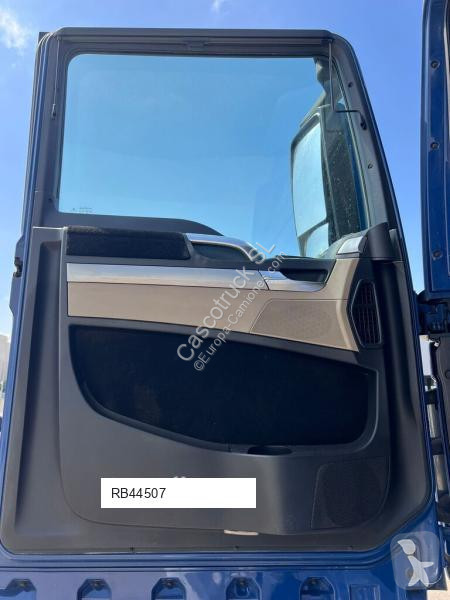 Тягач MAN TGX 18.500