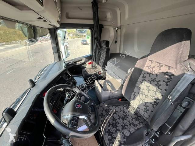 Tahač Scania 500