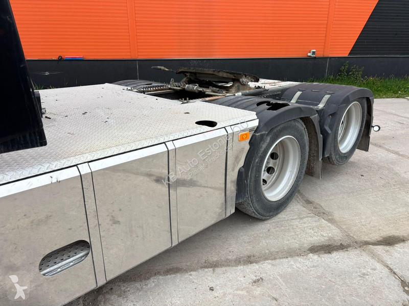 Cabeza tractora Volvo 650 6x2 GCW 70 ton /...