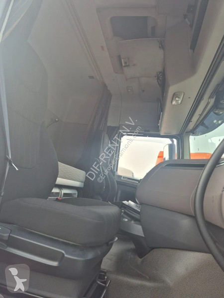 جرار DAF 530 FT SPACE CAB ZF INTARDER