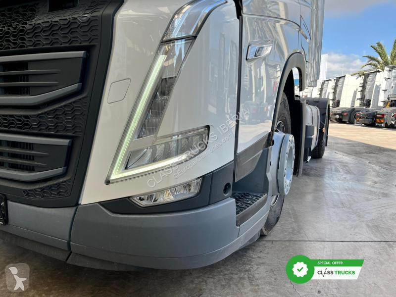 جرار Volvo FH 460 Globetrotter XL Retarder i-Save