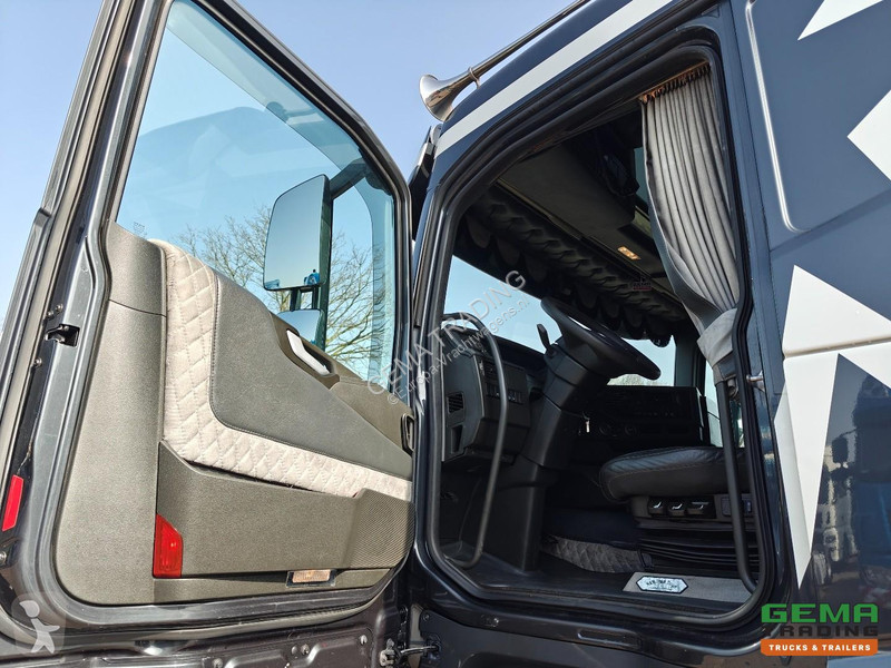 جرار Volvo 460 Euro6C Sleeper Cab - Double Tank...