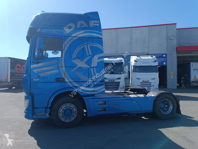جرار DAF XF 530 FT