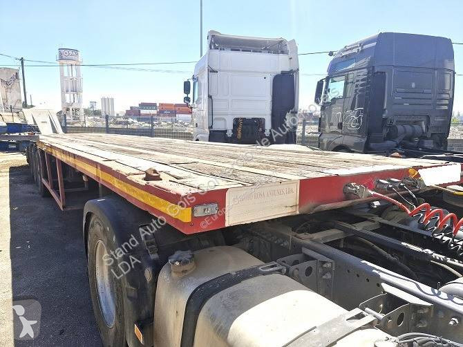 جرار Volvo