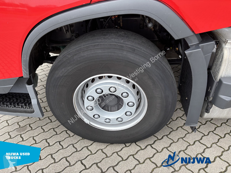 جرار Volvo 460 6x2/4 I-Save + I-Park