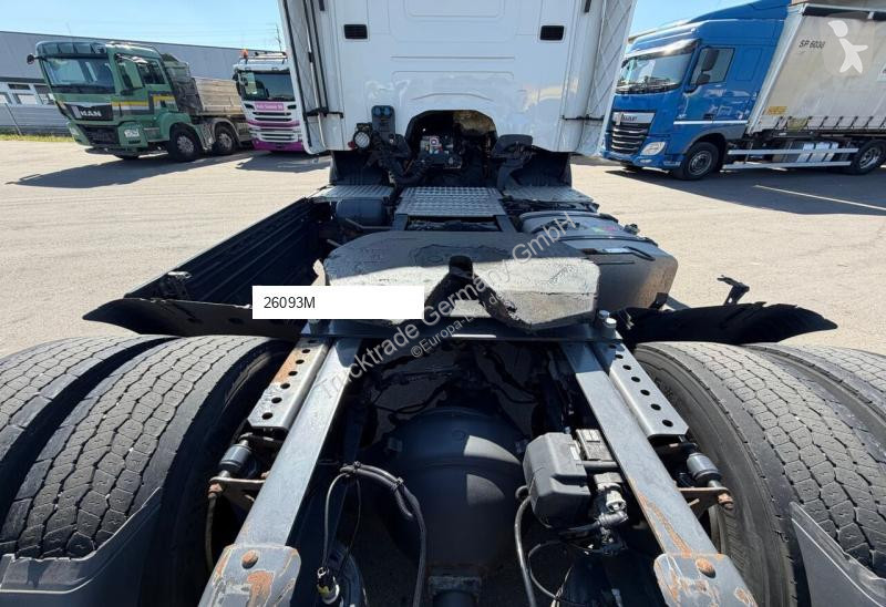 جرار Scania 589 G 410 LA