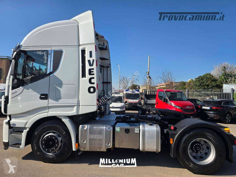 جرار Iveco 570 MANUAL RETARDER IMP IDRAULICO