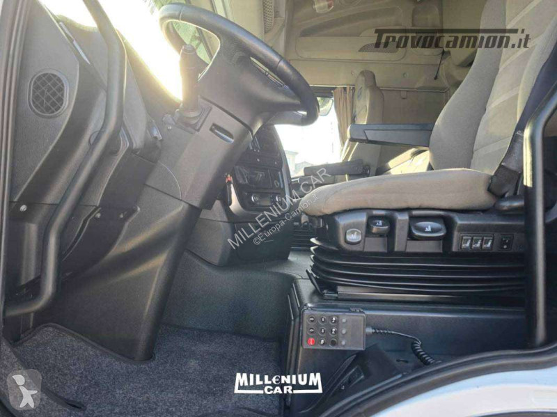 Iveco 480XP EURO 6 AUTOM RETARDER tractor unit