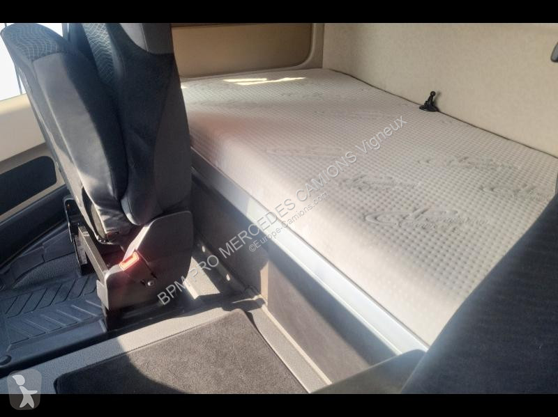 جرار Mercedes II 1842 StreamSpace 2.3m 6