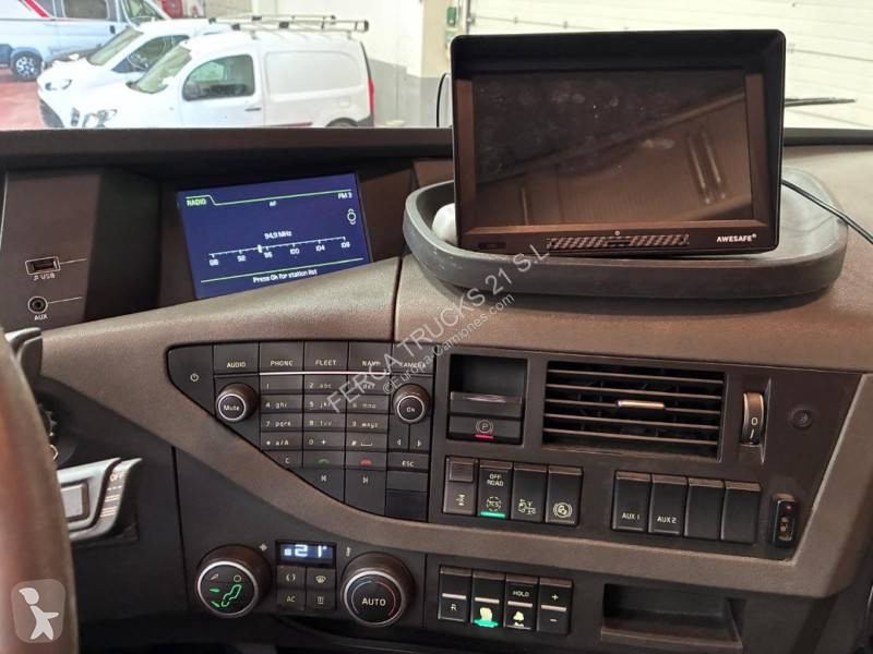 جرار Volvo