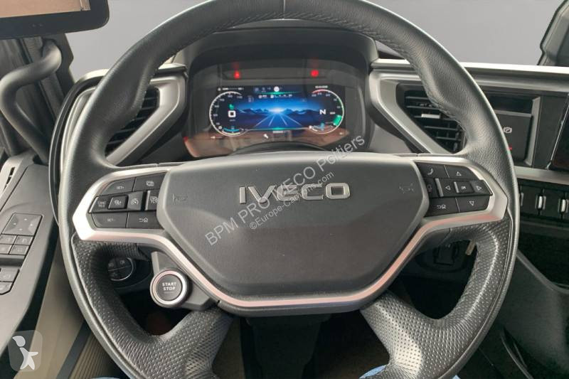 جرار Iveco