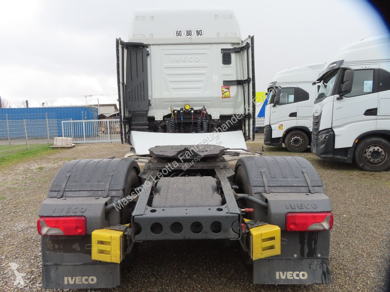 جرار Iveco S-Way 490 Intarder FZ.48