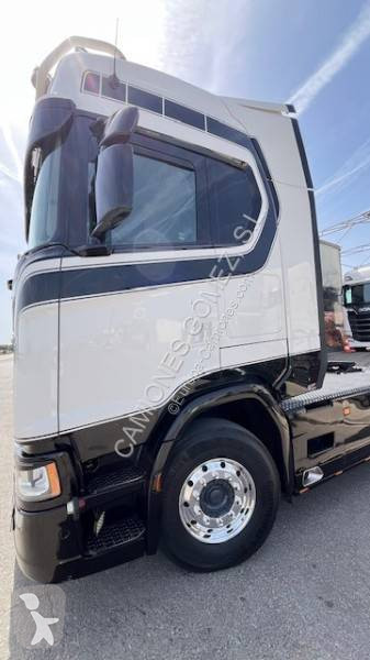 جرار Scania