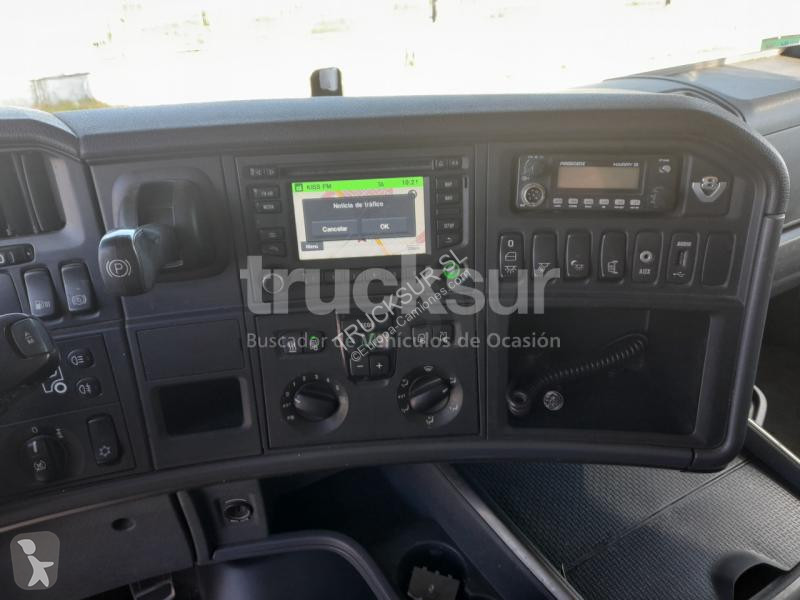 جرار Scania 520