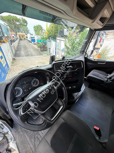 جرار Iveco S-Way 510
