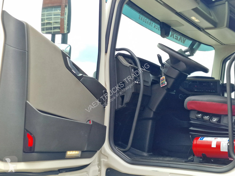 جرار Volvo 13500 6x2/4 Low roof - MA chassis -...