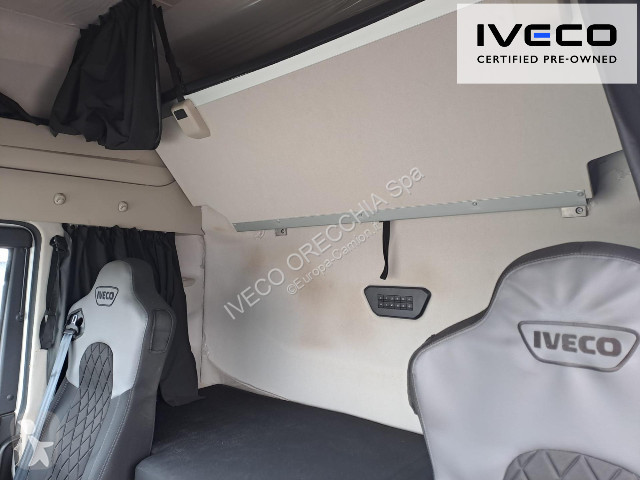 جرار Iveco S-WAY AS440S53T/P