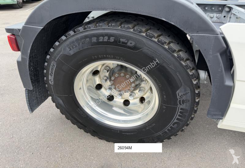 جرار Volvo FM-500