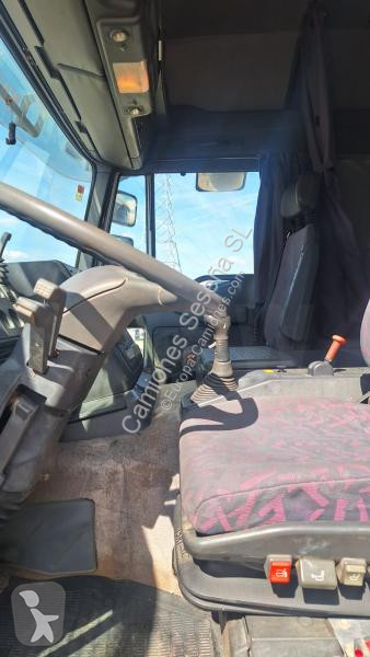 جرار Iveco CURSOR 440