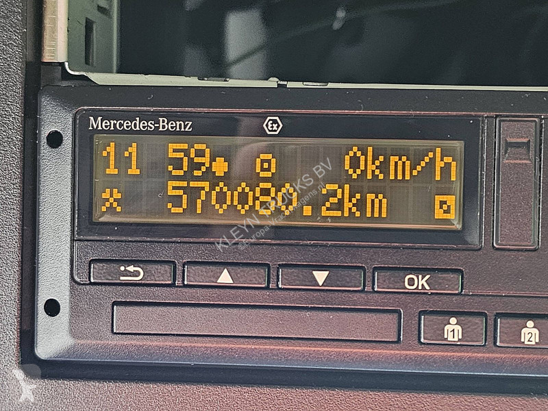 جرار Mercedes ACTROS 1848