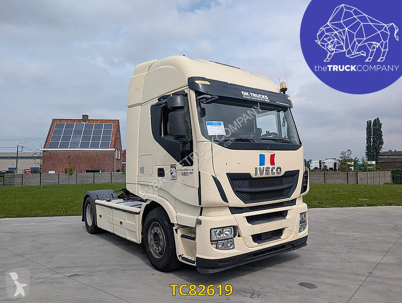 جرار Iveco 440 S42