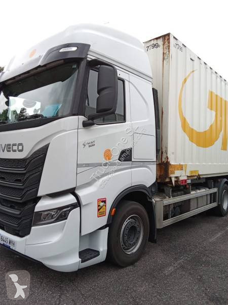 جرار Iveco