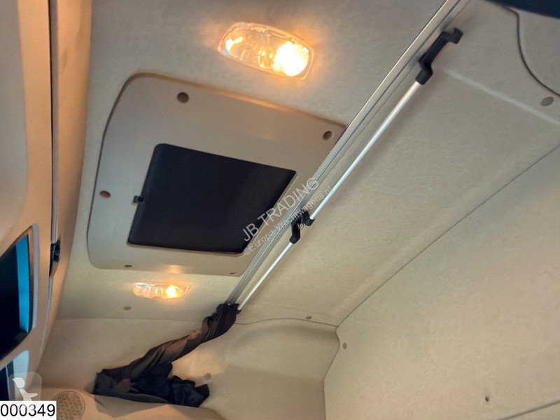 Trekker Mercedes 1848 EURO 6, Retarder, PTO,...