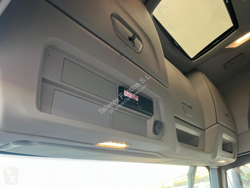 جرار Iveco  480 AUTOMATICO CON INTARDER