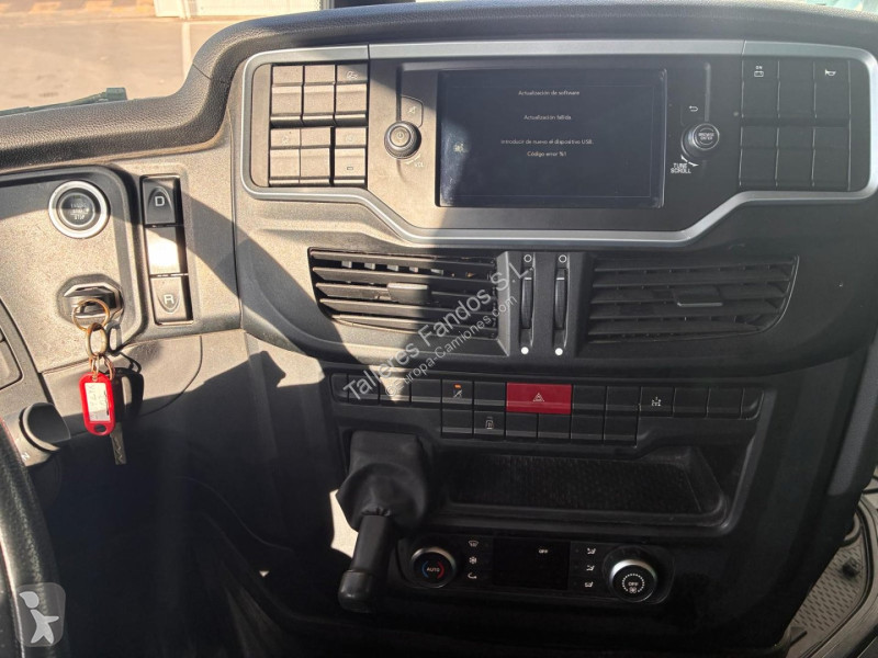 Tracteur Iveco  490 AUTOM INTARDER, 24 MESES DE...